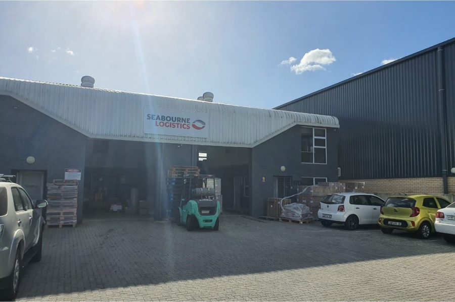 To Let commercial Property for Rent in Walmer Eastern Cape